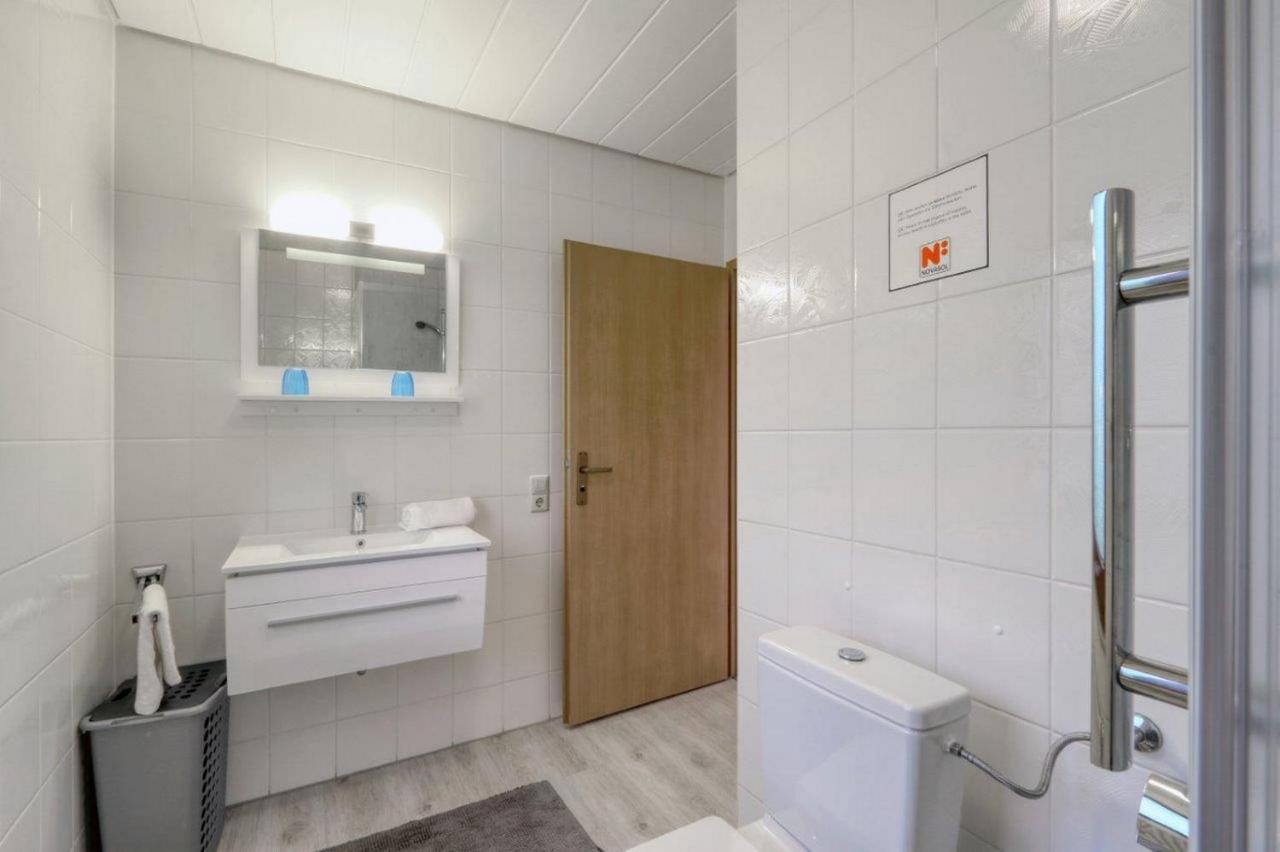 Seepark Kirchheim Ferienhaus Bei Zeta Mit Sauna Kültér fotó
