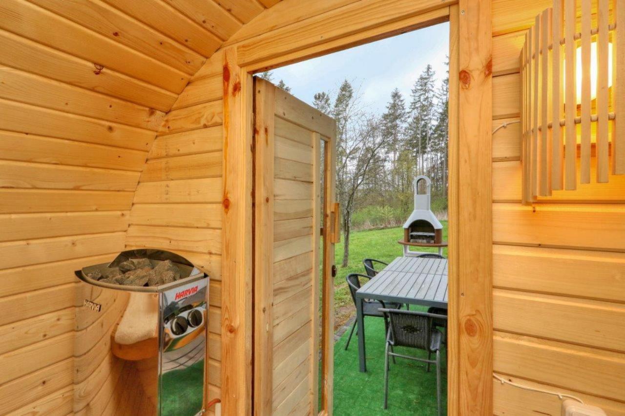 Seepark Kirchheim Ferienhaus Bei Zeta Mit Sauna Kültér fotó